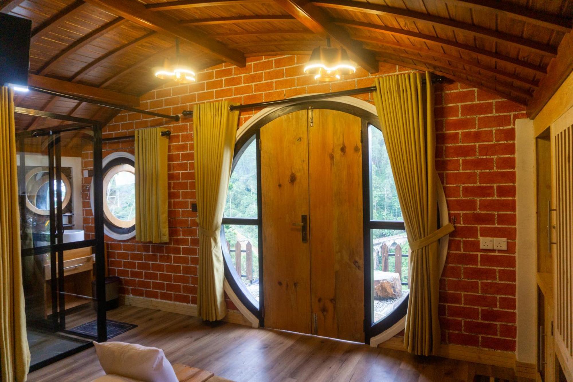 Hobbit Hole Hideaway Bed & Breakfast เอลลา ภายนอก รูปภาพ