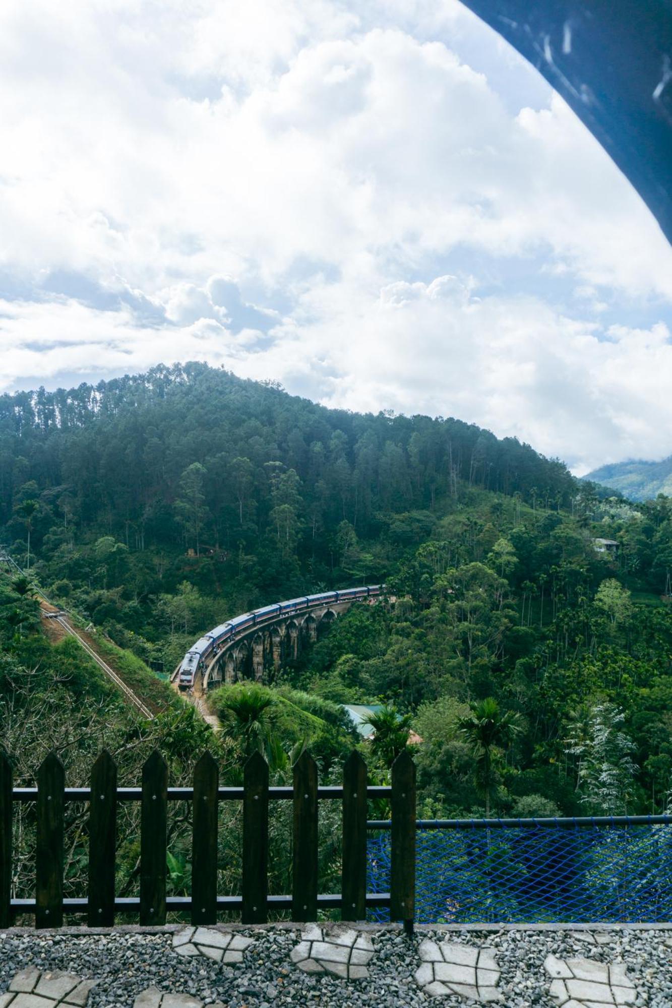 Hobbit Hole Hideaway Bed & Breakfast เอลลา ภายนอก รูปภาพ